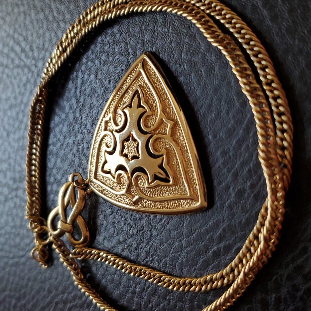 Vtg Necklace